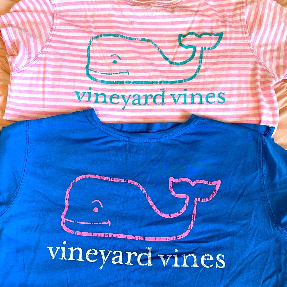 Lot of 2 XXS women’s Vineyard Vines T shirts